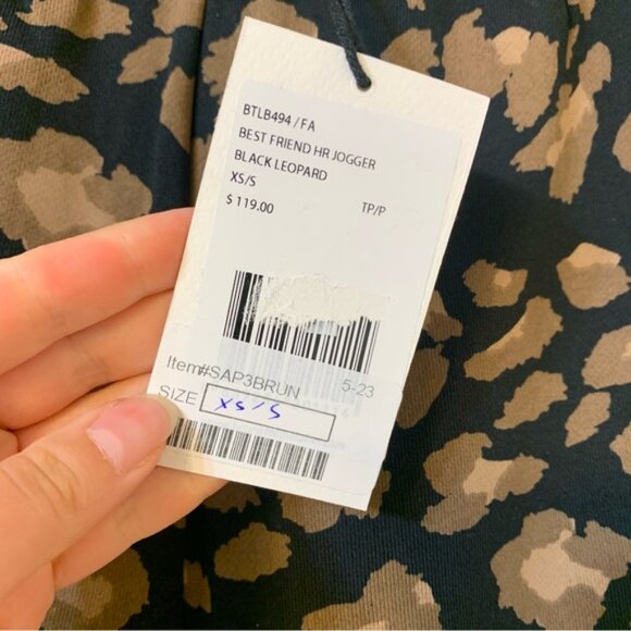 Brunette The Label Best Friend High Rise Jogger Black Leopard XS/S NWT - Picture 7 of 10